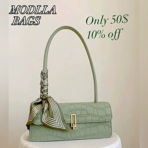 Elegant Croc-Embossed Shoulder Bag with Scarf Accent💚